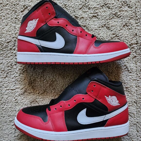 Air Jordan 1 Mid Gym Red Black White Pre-Owned Sz 12 - Picture 2 of 8